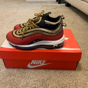 Nike Air Max: Size 5.5 Women’s (LIKE NEW)